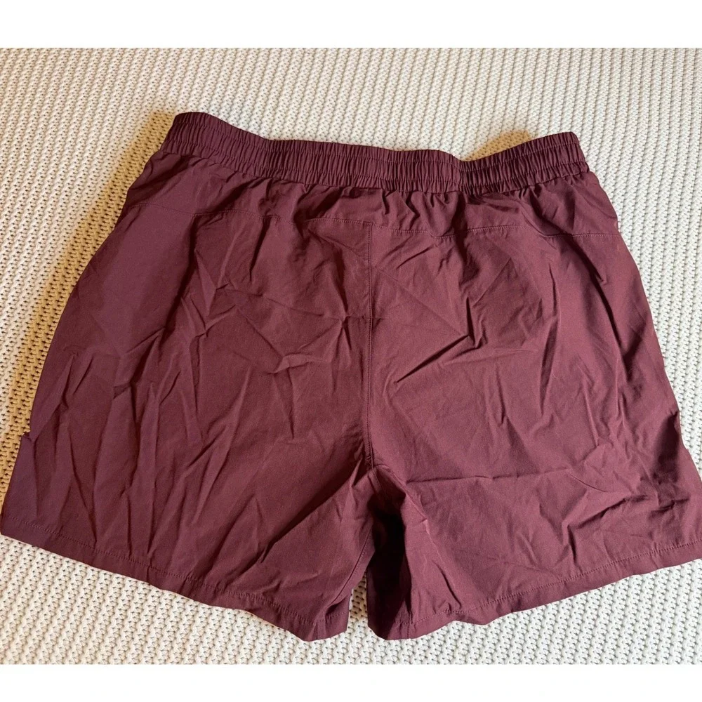 Alphalete Mens Athletic Gym Shorts Burgundy Maroon XL Stretchy Running Shorts